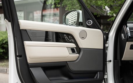 Land Rover Range Rover IV рестайлинг, 2021 год, 6 500 000 рублей, 11 фотография