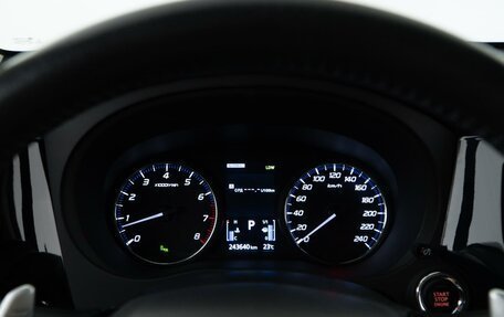 Mitsubishi Outlander III рестайлинг 3, 2017 год, 2 299 050 рублей, 23 фотография