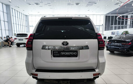Toyota Land Cruiser Prado 150 рестайлинг 2, 2018 год, 4 315 000 рублей, 7 фотография