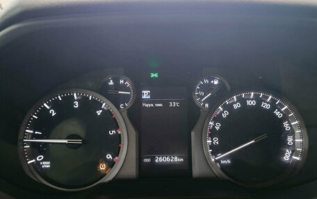 Toyota Land Cruiser Prado 150 рестайлинг 2, 2018 год, 4 315 000 рублей, 16 фотография
