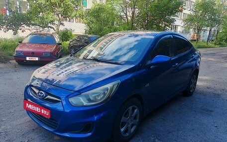 Hyundai Solaris II рестайлинг, 2011 год, 380 000 рублей, 3 фотография