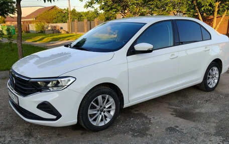Volkswagen Polo VI (EU Market), 2022 год, 1 875 000 рублей, 3 фотография