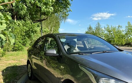 KIA Rio IV, 2018 год, 1 300 000 рублей, 2 фотография