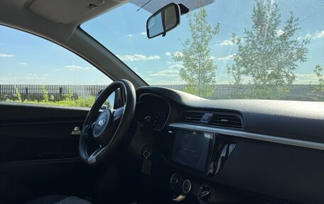 KIA Rio IV, 2018 год, 1 300 000 рублей, 6 фотография