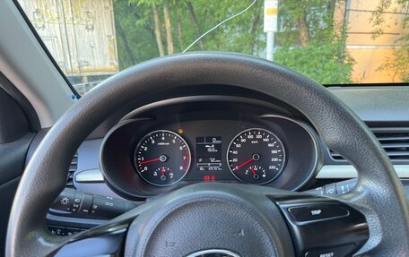 KIA Rio IV, 2018 год, 1 300 000 рублей, 11 фотография
