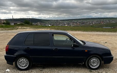Volkswagen Golf III, 1997 год, 125 000 рублей, 2 фотография