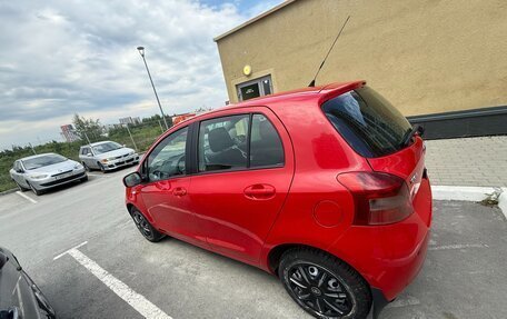 Toyota Yaris III рестайлинг, 2008 год, 700 000 рублей, 4 фотография