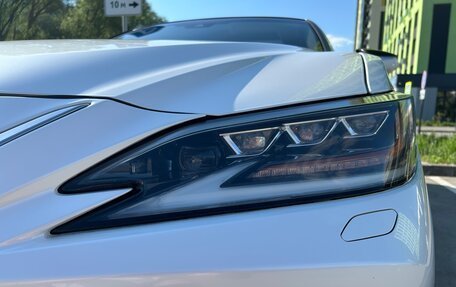 Lexus ES VII, 2019 год, 3 950 000 рублей, 9 фотография