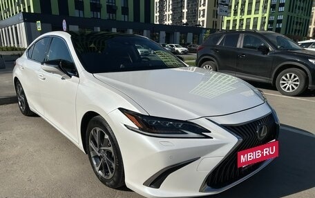 Lexus ES VII, 2019 год, 3 950 000 рублей, 2 фотография