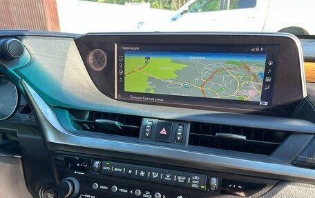 Lexus ES VII, 2019 год, 3 950 000 рублей, 25 фотография
