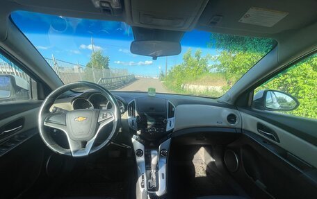 Chevrolet Cruze II, 2013 год, 900 000 рублей, 3 фотография