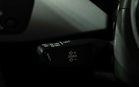 Audi A4, 2019 год, 2 270 000 рублей, 16 фотография