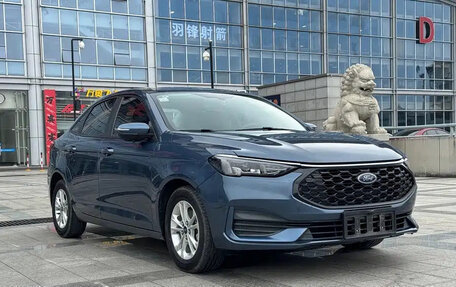 Ford Escort, 2021 год, 1 050 000 рублей, 3 фотография