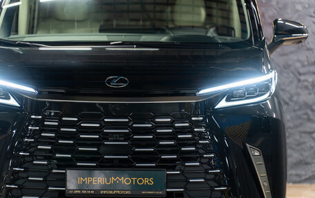 Lexus LM, 2026 год, 17 290 000 рублей, 3 фотография
