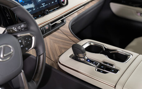 Lexus LM, 2026 год, 17 290 000 рублей, 14 фотография