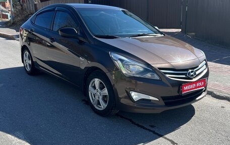Hyundai Solaris II рестайлинг, 2015 год, 1 150 000 рублей, 1 фотография