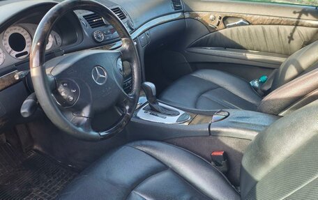 Mercedes-Benz E-Класс, 2003 год, 900 000 рублей, 4 фотография