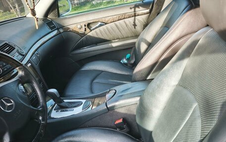 Mercedes-Benz E-Класс, 2003 год, 900 000 рублей, 6 фотография