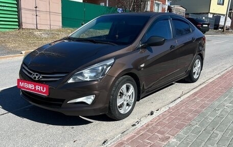 Hyundai Solaris II рестайлинг, 2015 год, 1 150 000 рублей, 4 фотография