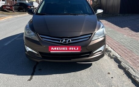 Hyundai Solaris II рестайлинг, 2015 год, 1 150 000 рублей, 6 фотография