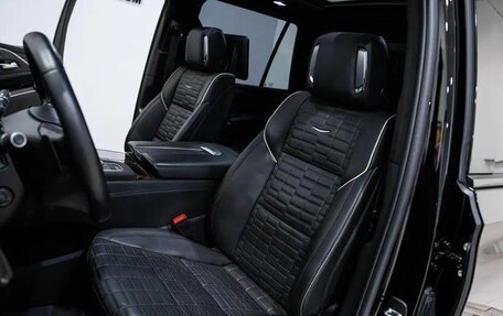 Cadillac Escalade V, 2023 год, 10 497 007 рублей, 15 фотография