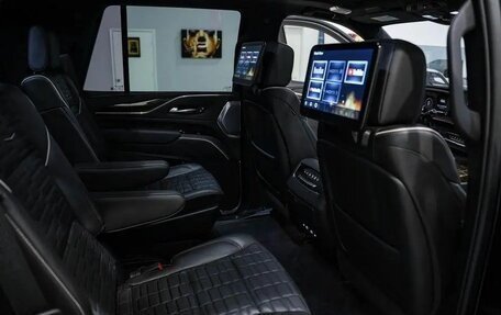 Cadillac Escalade V, 2023 год, 10 497 007 рублей, 18 фотография