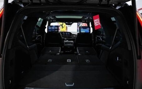 Cadillac Escalade V, 2023 год, 10 497 007 рублей, 21 фотография