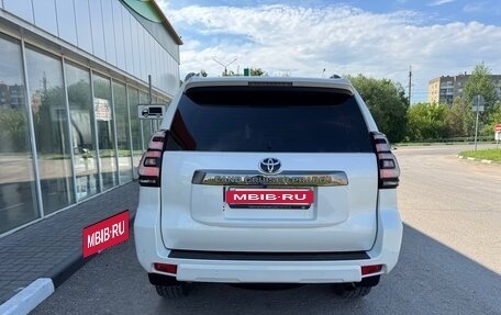 Toyota Land Cruiser Prado 150 рестайлинг 2, 2021 год, 6 100 000 рублей, 6 фотография
