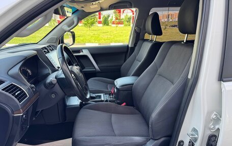 Toyota Land Cruiser Prado 150 рестайлинг 2, 2021 год, 6 100 000 рублей, 12 фотография