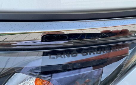 Toyota Land Cruiser Prado 150 рестайлинг 2, 2021 год, 6 100 000 рублей, 10 фотография