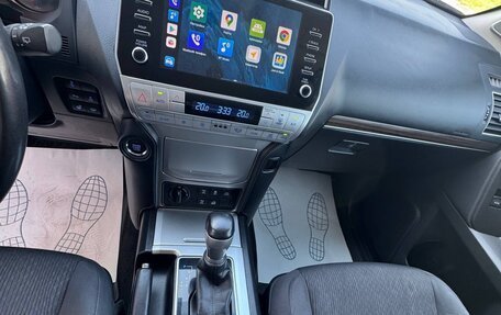 Toyota Land Cruiser Prado 150 рестайлинг 2, 2021 год, 6 100 000 рублей, 17 фотография