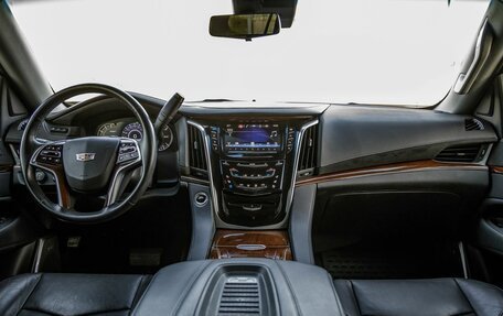 Cadillac Escalade IV, 2019 год, 5 588 000 рублей, 27 фотография
