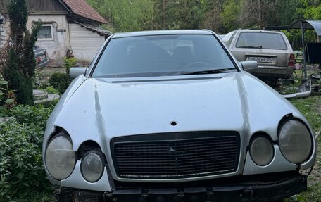 Mercedes-Benz E-Класс, 1996 год, 75 000 рублей, 3 фотография