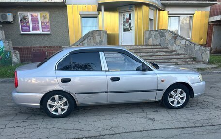 Hyundai Accent II, 2004 год, 285 000 рублей, 2 фотография