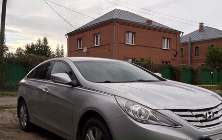 Hyundai Sonata VI, 2012 год, 1 200 000 рублей, 1 фотография