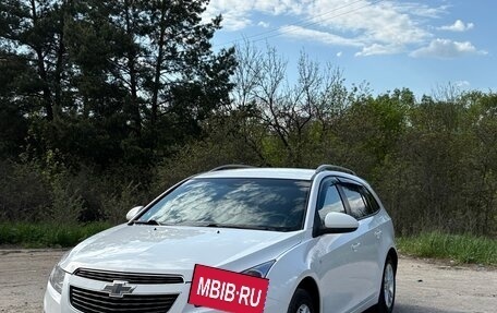 Chevrolet Cruze II, 2013 год, 835 000 рублей, 3 фотография