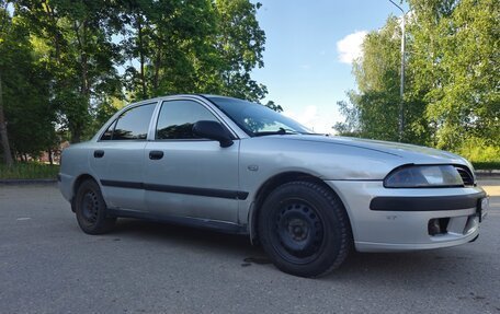 Mitsubishi Carisma I, 2003 год, 385 000 рублей, 8 фотография