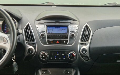 Hyundai ix35 I рестайлинг, 2011 год, 1 100 000 рублей, 10 фотография