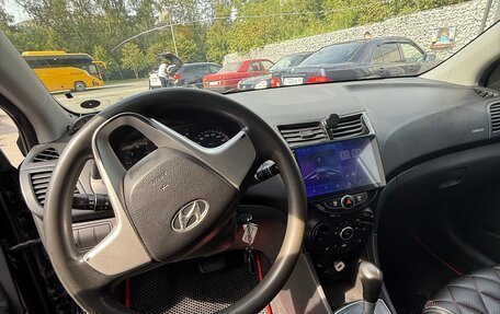 Hyundai Solaris II рестайлинг, 2011 год, 760 000 рублей, 9 фотография
