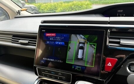 Honda Stepwgn IV, 2017 год, 2 250 000 рублей, 13 фотография