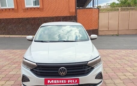 Volkswagen Polo VI (EU Market), 2021 год, 1 550 000 рублей, 2 фотография