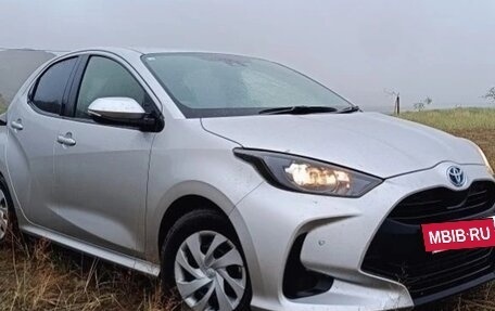 Toyota Yaris, 2020 год, 1 500 000 рублей, 2 фотография