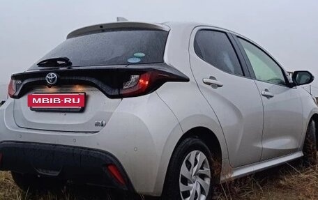 Toyota Yaris, 2020 год, 1 500 000 рублей, 3 фотография