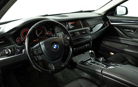 BMW 5 серия, 2016 год, 2 099 000 рублей, 11 фотография