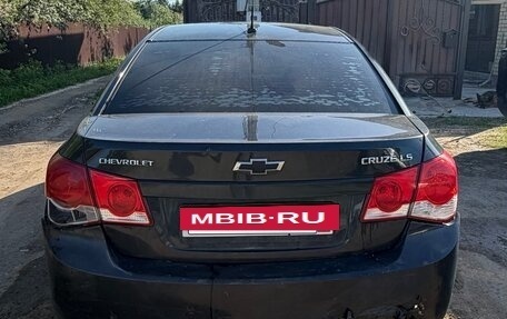 Chevrolet Cruze II, 2009 год, 379 990 рублей, 4 фотография
