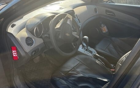 Chevrolet Cruze II, 2009 год, 379 990 рублей, 8 фотография