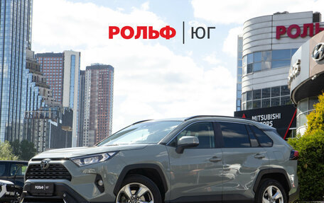 Toyota RAV4, 2019 год, 2 928 000 рублей, 1 фотография