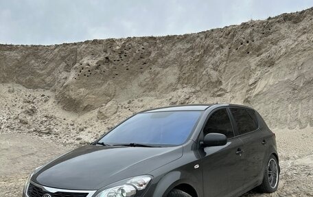 KIA cee'd I рестайлинг, 2011 год, 690 000 рублей, 4 фотография