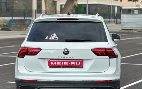 Volkswagen Tiguan II, 2021 год, 2 378 000 рублей, 3 фотография