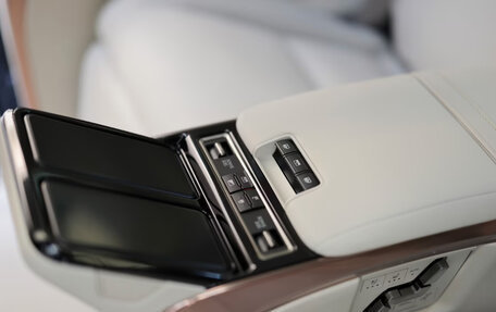 Lexus LM, 2026 год, 19 000 000 рублей, 16 фотография